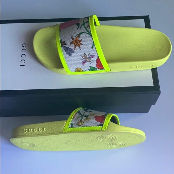 Gucci Flora Slide Sandal - Picture 2 of 6